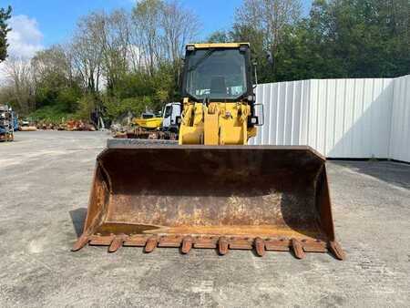 Chargeuse sur chenilles 1999 Caterpillar 953C2 (10)