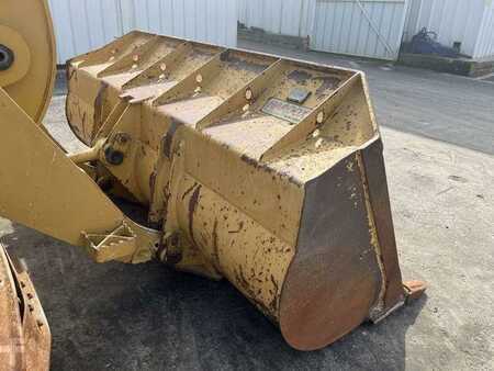 Chargeuse sur chenilles 1999 Caterpillar 953C2 (14)