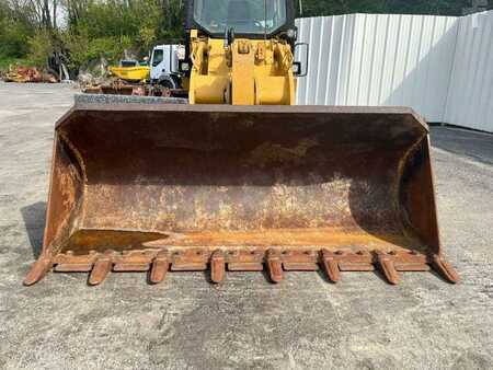 Chargeuse sur chenilles 1999 Caterpillar 953C2 (9)