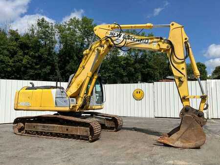 Kettenbagger 2007 New Holland Construction E215B (1)
