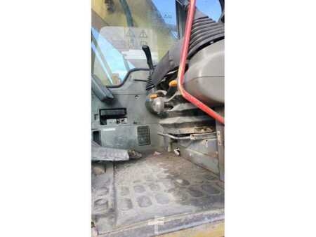 Pelles sur chenilles 2023 Volvo EC140EL (18)