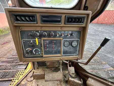 Bulldozer 1987 Caterpillar D4H LGP (24)