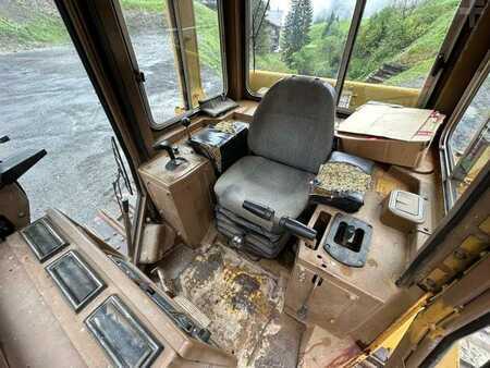 Bulldozer 1987 Caterpillar D4H LGP (29)