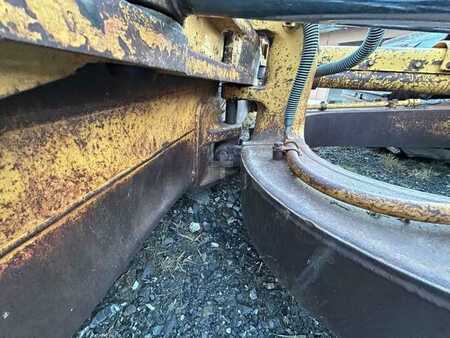 Bulldozer 1987 Caterpillar D4H LGP (50)