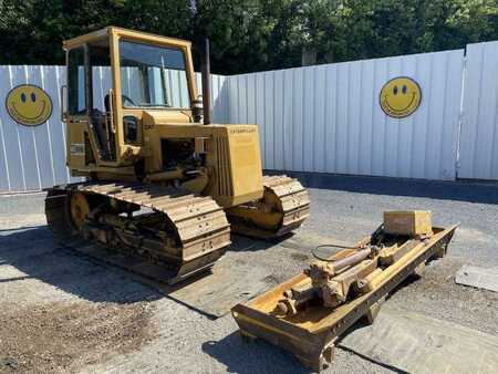 Planierraupe 1987 Caterpillar D3B (1)