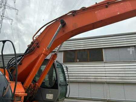 Kettenbagger 2004 Hitachi ZX225US (30)