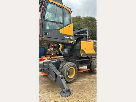 Overslagmachines 2019 Volvo EW240EMH (40)