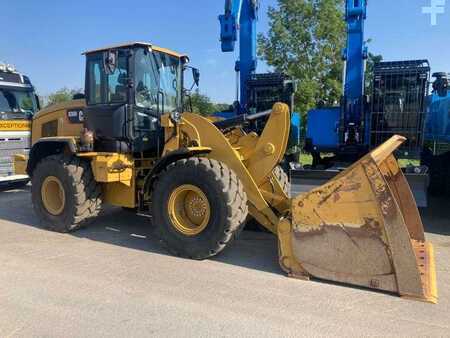 Carregadeira de rodas 2019 Caterpillar 926M (1)