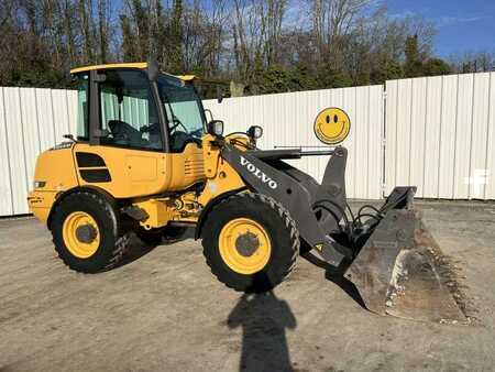 Sonstige 2019 Volvo L28F (1)
