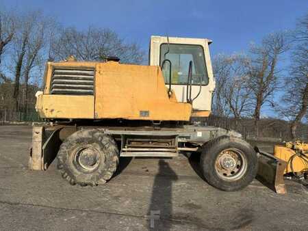 Mobilbagger 2000 Liebherr A316 - POUR PIECES (13)