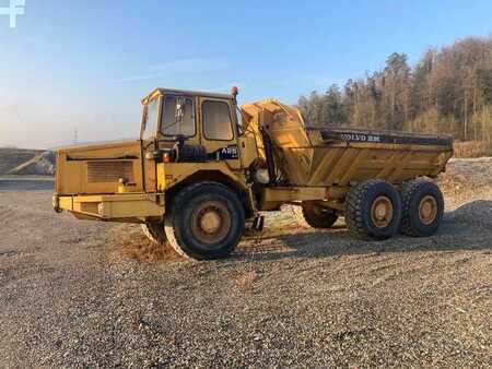 Knickgelenkte Muldenkipper/Dumper 1989 Volvo A25 6X4 (3)