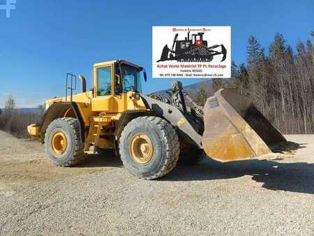 Kolové nakladače 2004 Volvo L150E (1)