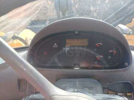 Kolové nakladače 2004 Volvo L150E (16)