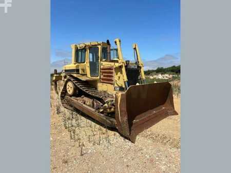 Bulldosere 1993 Caterpillar D6H (1)