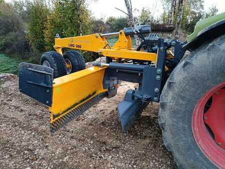 Grader 2023 [div] LNG 360 (3)