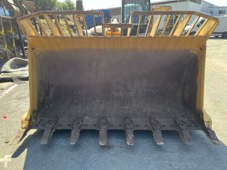 Chargeuse sur chenilles 2002 Caterpillar 963C - POUR PIECES (20)