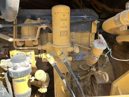 Chargeuse sur chenilles 2002 Caterpillar 963C - POUR PIECES (37)