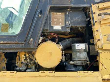 Chargeuse sur chenilles 2002 Caterpillar 963C - POUR PIECES (42)