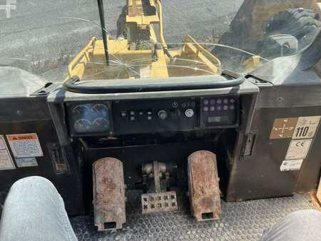 Chargeuse sur chenilles 2002 Caterpillar 963C - POUR PIECES (48)