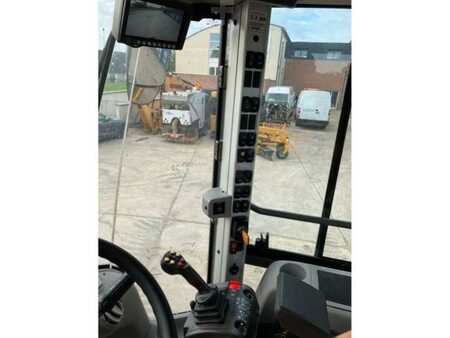 Kolové nakladače 2018 Volvo L90H (11)