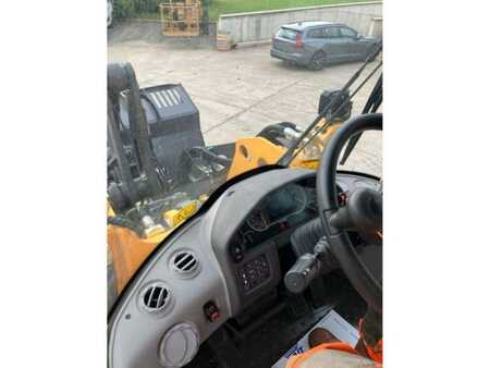 Kolové nakladače 2018 Volvo L90H (12)