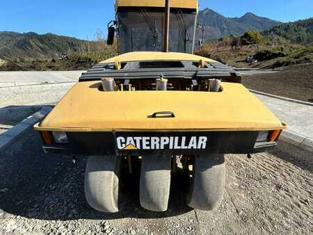 Válce s gumovými koly 2004 Caterpillar PS300B (12)