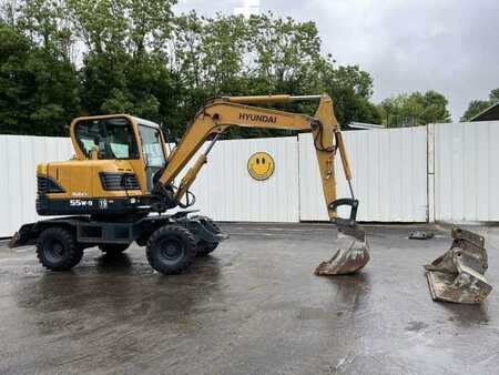Mobilní bagry 2014 Hyundai ROBEX 55W-9 / R55W-9 (1)