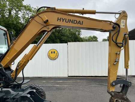 Mobilní bagry 2013 Hyundai ROBEX 55W-9 / R55W-9 (22)