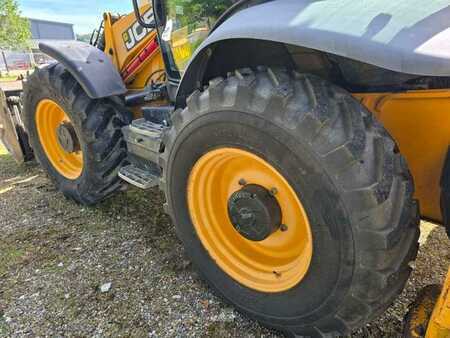Ostatní 2011 JCB 4CXAEC (20)