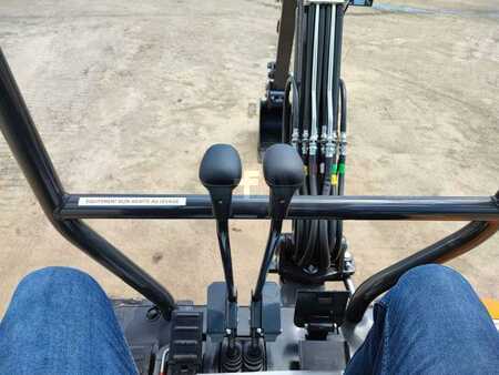 Minibagger 2022 KATO VXE HD 17 (37)