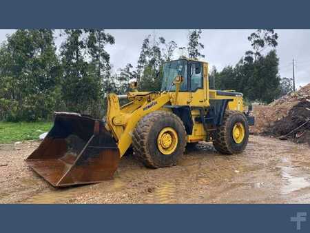 Kolové nakladače 2000 Komatsu WA470-3A (1)