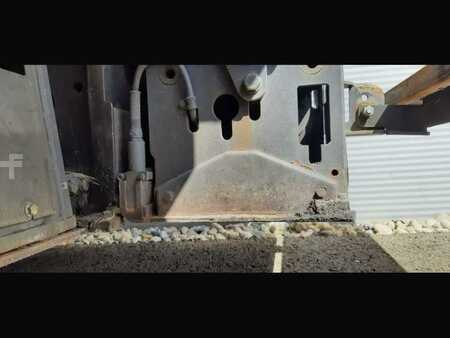 Slipform pavers 2019 Volvo P2820D MACHINE SUISSE (13)