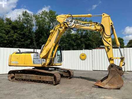 Telakaivinkoneet  2007 New Holland Construction E215B (1)