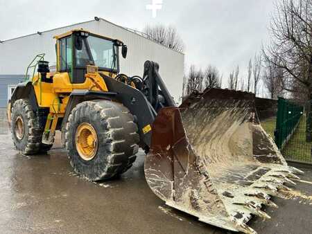 Kolové nakladače 2018 Volvo L220H (1)