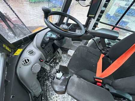 Kolové nakladače 2018 Volvo L220H (34)