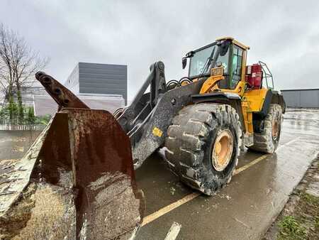 Kolové nakladače 2018 Volvo L220H (5)