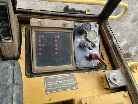 Pale Cingolate 1988 Caterpillar 943 (46)