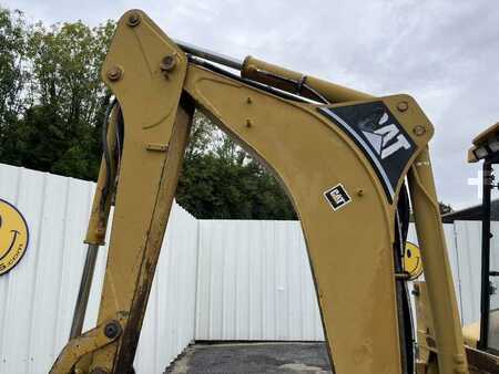 Ostatní 1998 Caterpillar 428C (32)