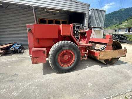 Sheepsfoot rollers 1990 Bitelli BORA C 80 MACHINE SUISSE (11)