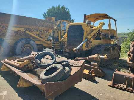 Telaketjupuskutraktorit 1975 Caterpillar D8K + Porte Engins (15)