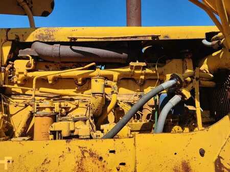 Telaketjupuskutraktorit 1975 Caterpillar D8K + Porte Engins (30)