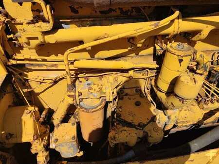 Telaketjupuskutraktorit 1975 Caterpillar D8K + Porte Engins (31)