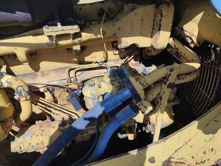 Telaketjupuskutraktorit 1975 Caterpillar D8K + Porte Engins (32)
