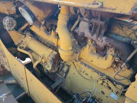 Telaketjupuskutraktorit 1975 Caterpillar D8K + Porte Engins (34)