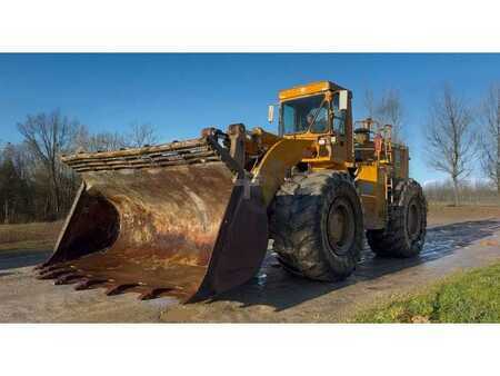 Carregadeira de rodas 1978 Caterpillar 988B (2)
