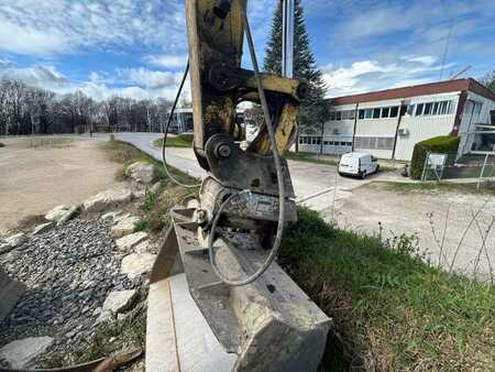 Telakaivinkoneet  2006 New Holland Construction E145 (28)