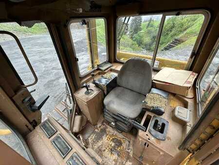 Telaketjupuskutraktorit 1987 Caterpillar D4H LGP (15)