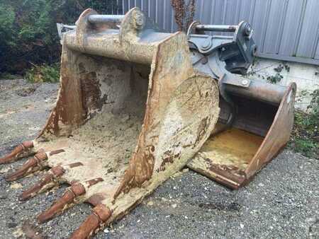 Korečková rýpadla 2021 Liebherr R938 LC (12)