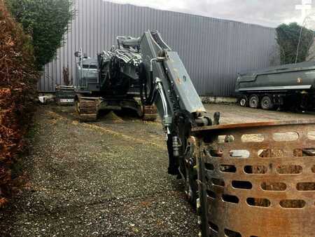 Korečková rýpadla 2021 Liebherr R938 LC (7)