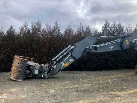 Korečková rýpadla 2021 Liebherr R938 LC (9)